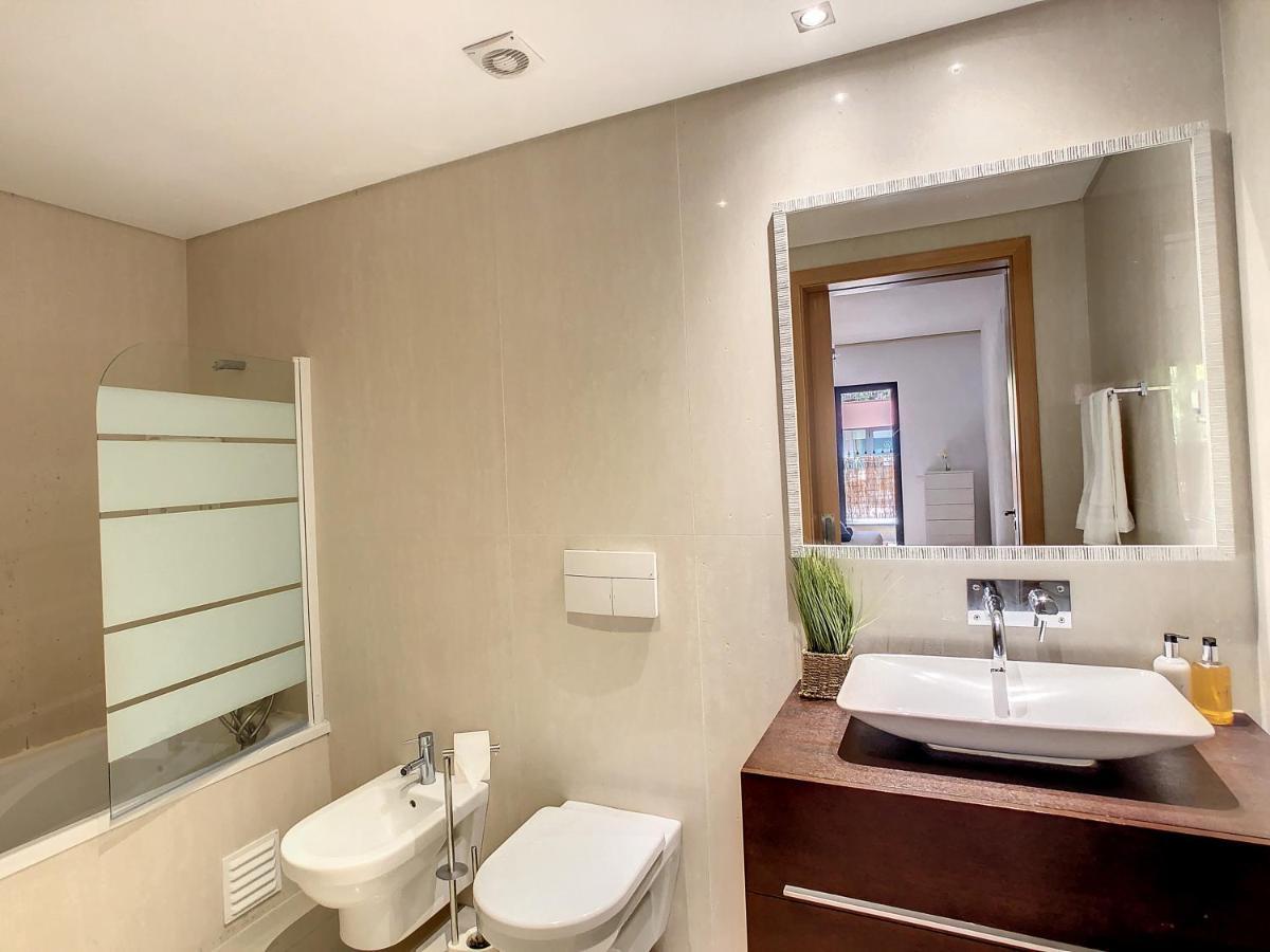 Samya Apartment By Lovelystay Φουνκάλ Εξωτερικό φωτογραφία