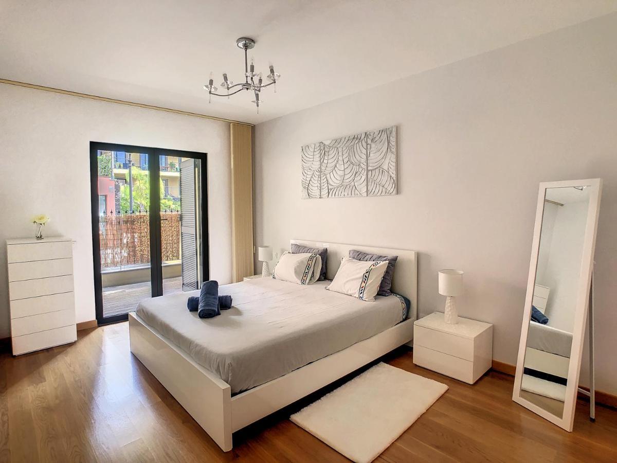 Samya Apartment By Lovelystay Φουνκάλ Εξωτερικό φωτογραφία